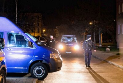 Streit in Leipzig eskaliert: Mann schwer verletzt - In Leipzig kam es zu einem Großeinsatz der Polizei. Foto: Christian Grube