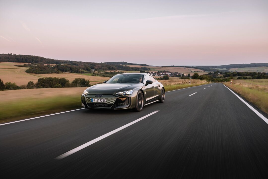 Strom-Nachschlag: Audi updatet den E-Tron GT - Audi hat den E-Tron GT überarbeitet.