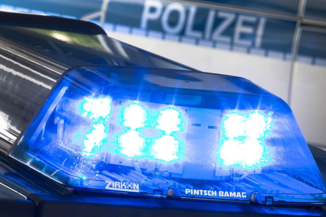 Student verschwunden - Suche per Sonar und Hubschrauber - Ein 19-Jähriger wird nach einer Studentenparty an der Ilmenau vermisst, die Polizei sucht weiter nach ihm - auch per Sonarboot und Hubschrauber. (Symbolbild)