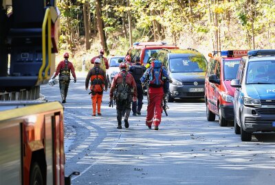 Suche nach vermisster Person in erzgebirgischem Stollen: Einsatzkräfte finden Explosivkörper - Einsatz auf der Sehmatalstraße. Foto: Niko Mutschmann