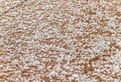 Superzelle überquert Westsachsen und Erzgebirge - Auch Hagel war Teil des Unwetters.  Foto: André März