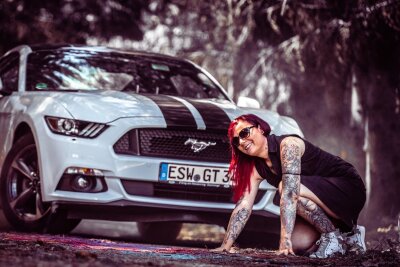 Susi (40) aus Gotha: "Ohne Tattoos siehste blass aus!" - Susis Tattoos sind nicht nur Kunstwerke, sondern auch Zeugnisse ihres Lebens und ihrer Persönlichkeit.