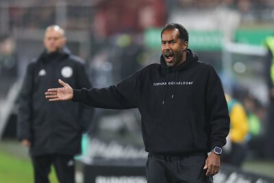 Tabellenführer Fortuna Düsseldorf verliert erneut - Drei Niederlagen aus vier Spielen: Fortuna-Coach Thioune.