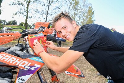 Tag 1 des 29. Motocross Thurm machte Lust auf mehr - Peter König gönnte sich die "1" des neuen Meisters. Foto: Thorsten Horn