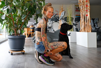 Tanja (34) aus dem Erzgebirge: Zwischen Fitness und Tattoos als "schöne Tapete" - Wenn man Tanja nach ihrem liebsten Tattoo fragt, lächelt sie und sagt: "Das ganze gesamte." 