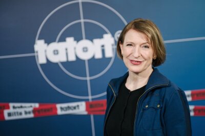 "Tatort"-Kommissarin Dagmar Manzel: "Wer Abschiede nicht schätzt, hat das Leben nicht verstanden" - 2015 erschien ihr erster "Tatort: Der Himmel ist ein Platz auf Erden", der damals sensationelle 12,1 Millionen Zuschauer erreichte. Mit dem neuen Franken-Ermittlerduo Manzel/Hinrichs konnte man offensichtlich etwas anfangen.