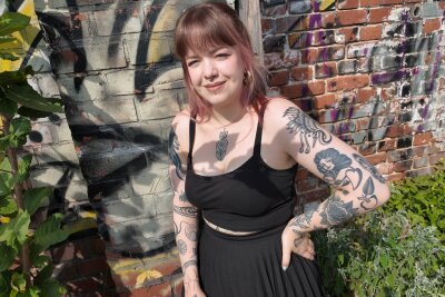 Tattookünstlerin Susi (26) aus Leipzig hat sich schon selbst tätowiert - Tattoos sind für Susi (26) aus Leipzig Kunst und Selbstverwirklichung. Sie machte ihre Leidenschaft zum Beruf.