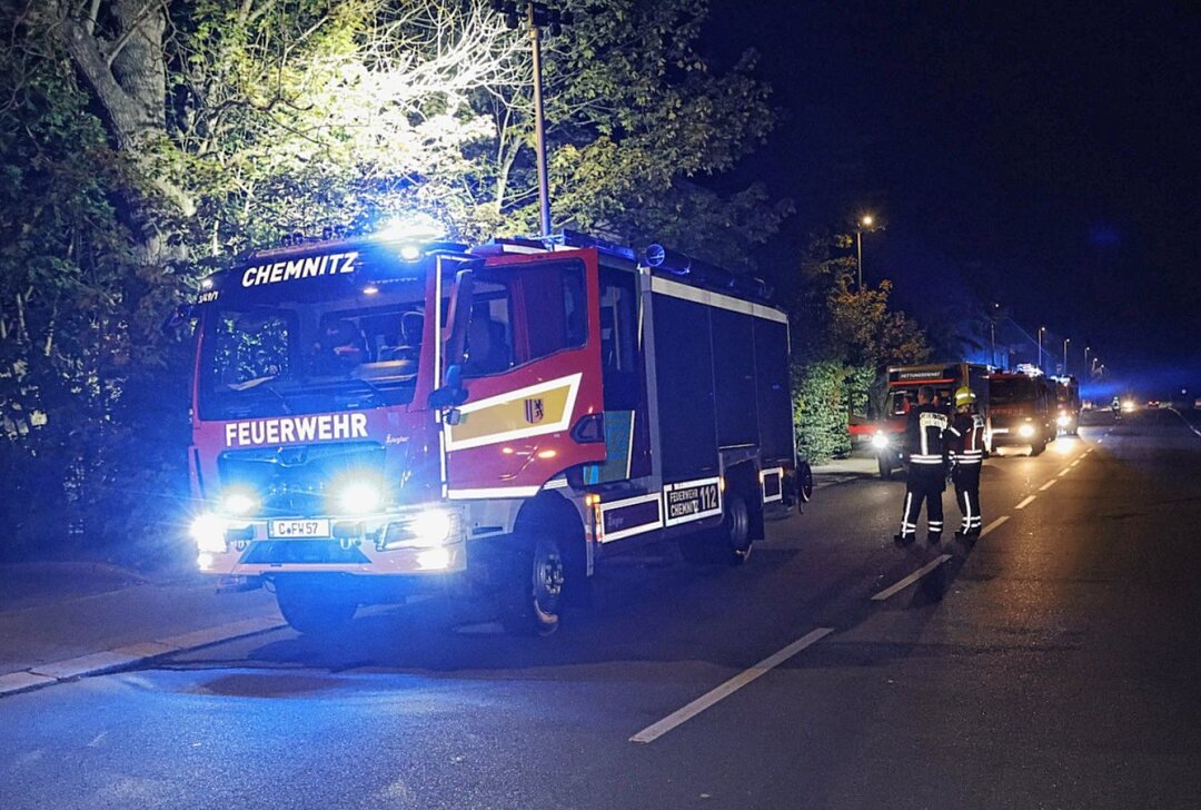 Teile eines Hauses in Chemnitz eingestürzt: Drohnenstaffel im Einsatz - Teile eines Hauses in Chemnitz eingestürzt: Drohnenstaffel im Einsatz. Foto: ChemPic