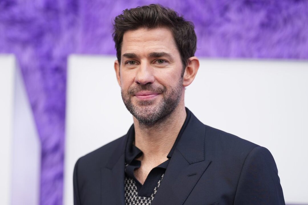 "The Office"-Star John Krasinski ist neuer "Sexiest Man Alive" - John Krasinski wurde zum "Sexiest Man Alive" 2024 gekürt.