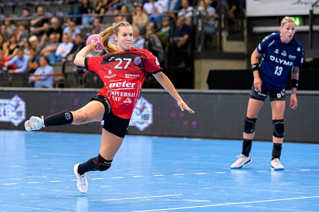 Thüringer HC feiert klaren Hinspielsieg gegen Vác - Die Bundesliga-Handballerinnen des Thüringer HC haben die Gruppenphase in der European League dicht vor Augen. Kerstin Kündig trug nach überstandener Verletzung fünf Tore zum Hinspielsieg gegen Vác bei. 