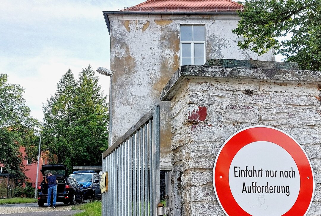 Tödliche Auseinandersetzung in Plauener Asylbewerberwohnheim - In diesem Asylbewerberwohnheim kam es am Mittag zu einer tödlichen Auseinandersetzung gekommen. Foto: Karsten Repert