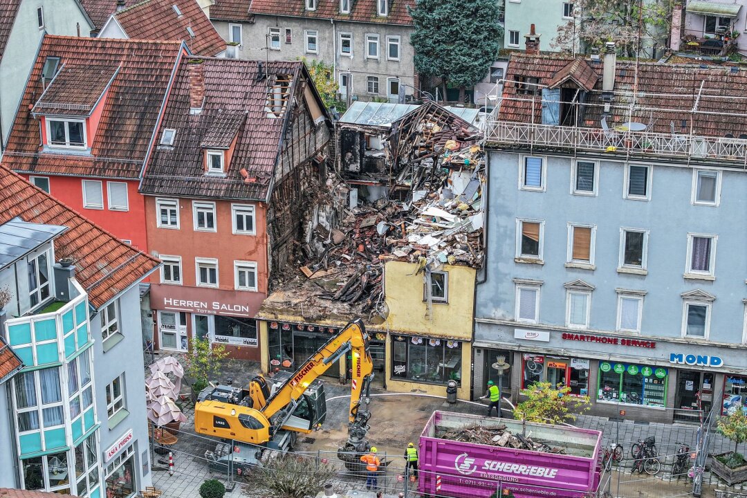 Tödlicher Mietstreit: Mann schoss mit selbstgebauter Waffe - Nach einem Mietstreit soll ein Mann den Sohn seines Vermieters mit einer selbstgebauten Waffe erschossen haben. (Archivbild)