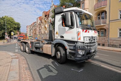 Tödlicher Unfall: 68-jähriger Radfahrer stirbt nach Kollision mit LKW - Am Dienstag ereignete sich ein tödlicher Fahrrad-Unfall in Dresden. Foto: Roland Halkasch