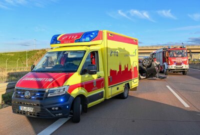 Tödlicher Unfall auf der A14: Autobahn vollgesperrt - Dabei wurden zwei Personen schwer und eine Person tödlich verletzt. Foto: EHL Media/Erik-Holm Langhof