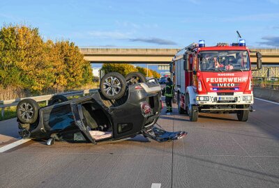 Tödlicher Unfall auf der A14: Autobahn vollgesperrt - Dabei wurden zwei Personen schwer und eine Person tödlich verletzt. Foto: EHL Media/Erik-Holm Langhof