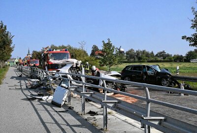 Tödlicher Unfall: Senior kommt in Gegenverkehr und prallt frontal mit VW zusammen - Am Donnerstag kam es zu einem tödlichenVerkehrsunfall in Kottmarsdorf. Foto: xcitepress/Thomas Baier