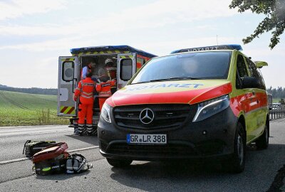 Tödlicher Unfall: Senior kommt in Gegenverkehr und prallt frontal mit VW zusammen - Am Donnerstag kam es zu einem tödlichenVerkehrsunfall in Kottmarsdorf. Foto: xcitepress/Thomas Baier