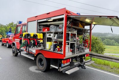 Tödlicher Verkehrsunfall im Erzgebirge: PKW kollidiert mit zwei Fahrzeugen - Am Montagmorgen kam es zu einem tödlichen Verkehrsunfall in Elterlein. Foto: Daniel Unger