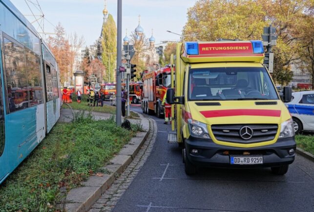 Tödlicher Verkehrsunfall In Dresden: Radfahrer übersieht Wohl Straßenbahn