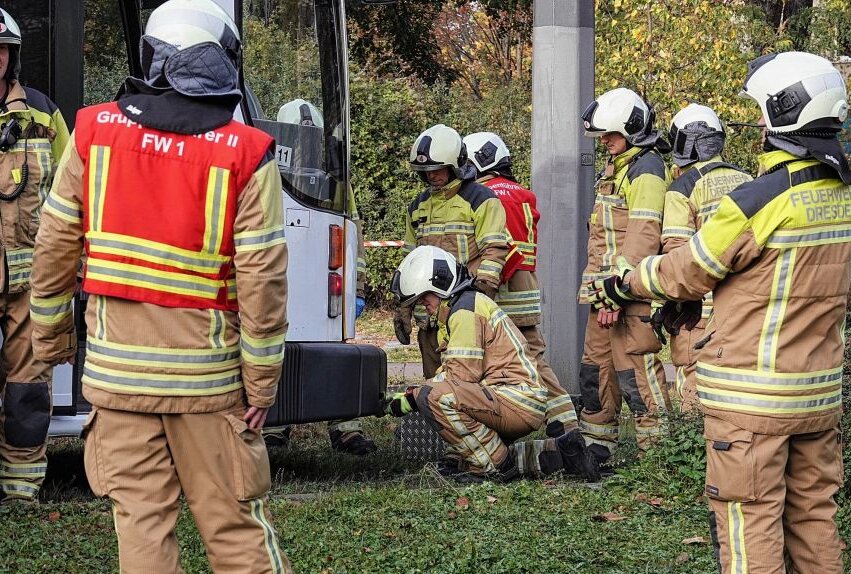 Tödlicher Verkehrsunfall In Dresden: Radfahrer übersieht Wohl Straßenbahn