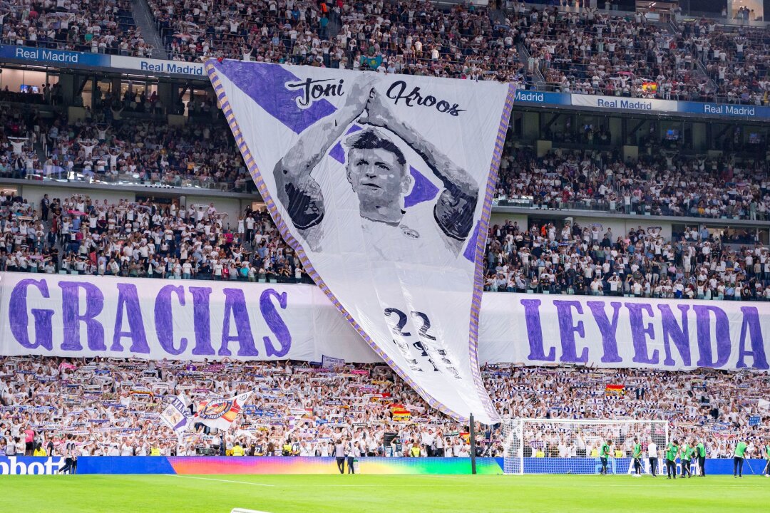 Toni Kroos: "Nicht der Typ" für ein Abschiedsspiel - Toni Kroos wird von den Real-Fans verabschiedet.