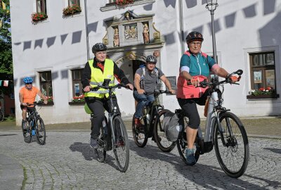 Tradition wird fortgesetzt: Lößnitzer organisieren wieder Radl-Ohmde - Beim 2. Radl-Ohmd in diesem Jahr ging es für die Teilnehmer von Lößnitz aus in Richtung Aue und Bockau. Foto: Ralf Wendland