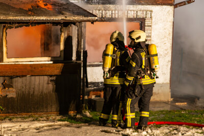 Tragischer Brand in Johanngeorgenstadt: Hasenzucht in Flammen - 