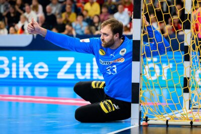 Tricks und Tore: Handballer glänzen gegen die Schweiz - War ein starker Rückhalt im DHB-Team: Torwart Andreas Wolff