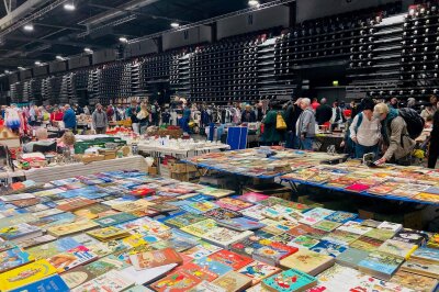 Bis 23 Uhr ist der Markt geöffnet. Foto: Steffi Hofmann