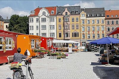 Trödeln und Plaudern: Nachbarschafts-Flohmarkt für Alle - Am 22. September sind Anwohnerinnen, Anwohner und Trödelfreudige eingeladen, auf dem Neumarkt alte Schätze und nicht mehr benötigte Dinge aus ihren Haushalten zum Verkauf anzubieten. Foto: Stadtverwaltung Zwickau