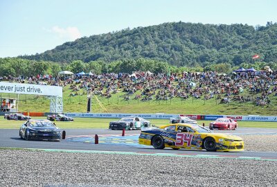 Truck- und Nascar-Rennen: Adrenalin pur im Autodrom Most - Auch die NASCAR Whelen Euro Series wird wieder zu begeistern wissen. Foto: Thorsten Horn