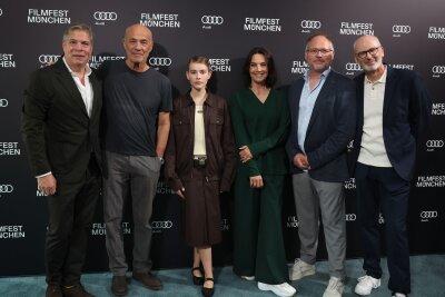 "Turmschatten": Serie ohne Schwarz-Weiß-Malerei - "Turmschatten" feierte Premiere beim Filmfest München. 