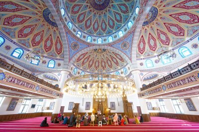 Über 40 Verletzte durch islamfeindliche Straftaten in 2024 - Einmal im Jahr gibt es in Deutschland einen Tag der offenen Moschee - hier in der DITIB-Merkez Moschee in Duisburg Marxloh. (Archivfoto)