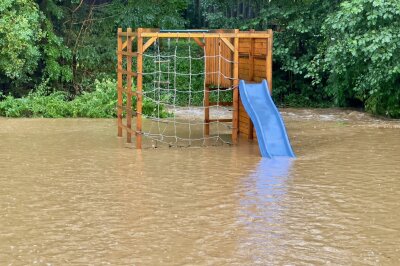 Überschwemmung wegen Unwetter im Erzgebirge - Überschwemmung wegen Unwetter im Erzgebirge. Foto: Daniel Unger