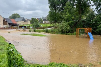 Überschwemmung wegen Unwetter im Erzgebirge - Überschwemmung wegen Unwetter im Erzgebirge. Foto: Daniel Unger