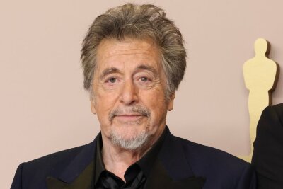 Umstrittene Fortsetzung: Darum sagte Al Pacino für "Der Pate III" zu - Er habe für "Der Pate III" zugesagt, weil er pleite war, schreibt Al Pacino in seinen Memoiren.