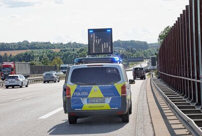 Unfall auf der A4: Mehrere Fahrzeuge beteiligt - Am Dienstagnachmittag kam es zu einem Unfall auf der A4 in Höhe der Anschlussstelle Glösa in Fahrtrichtung Erfurt. Foto: Jan Härtel