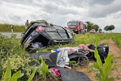 Unfall auf S290: PKW überschlägt sich und bleibt auf Dach liegen - Auf der S290 kam es zu einem Verkehrsunfall. Foto: Mike Müller