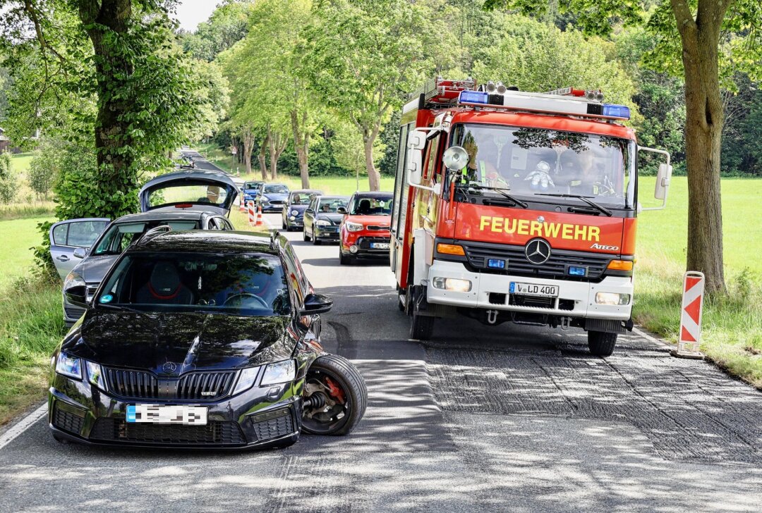 Unfall im Erzgebirge: Zwei Fahrzeuge kollidieren in Baustelle - In Eibenstock kam es zu einer Kollision in einer Baustelle. Foto: Niko Mutschmann