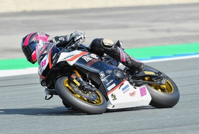 Unterhaltsamer erster IDM-Renntag auf dem TT-Circuit - Lennox Lehmann sicherte sich den ersten Platz in der zweiten Startreihe. Foto: Thorsten Horn