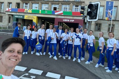 Unvergessliche Erlebnisse als Volunteer bei der Fußball-EM in Leipzig -  Eine besondere Rolle spielt dabei das Ceremonies Team, das für die Erstellung und Umsetzung des Zeremonienprogramms verantwortlich ist. 