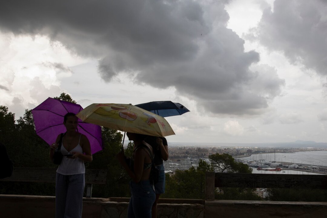 Unwetter erreicht Balearen: Starker Regen auf Mallorca - Auch die kommenden Tage soll das Wetter auf Mallorca wechselhaft bleiben.