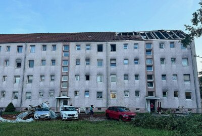 Unwetter in Sachsen: Schäden durch Hagel und Sturm - War ein Tornado dabei? - Am Dienstagabend zog ein schweres Unwetter über Gröditz im Landkreis Meißen hinweg und hinterließ eine Schneise der Verwüstung. Foto: xcitepress/rico loeb