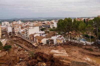 Unwetter in Spanien: Schon mehr als 200 Tote - Schlamm in der Gemeinde Chiva in der spanischen Provinz Valencia.