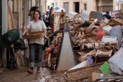 Unwetter in Spanien: Schon mehr als 200 Tote - Die Zahl der Opfer klettert immer weiter.