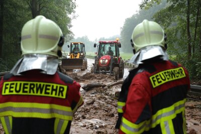 Unwetter über Dresden: Starkregen flutet Unterführung - Auf er S813 kam es zu einer Schwammlawine. Foto: Roland Halkasch