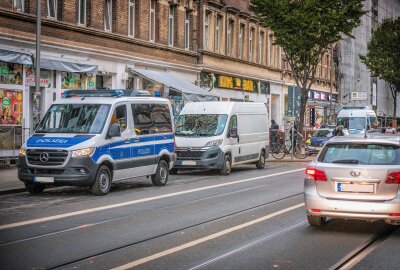 Update: Bewaffnete Razzia auf der Leipziger Eisenbahnstraße - Razzia auf der Leipziger Eisenbahnstraße. Foto: ArcheoPix.