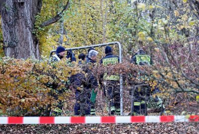 Update: Chemikalienfund in Chemnitz - Beamter des LKA verletzt - Die Feuerwehr und Polizei befindet sich derzeit im ABC-Einsatz. Foto: Harry Härtel