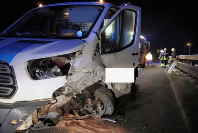 Update: Crash auf der B95: Zwei Schwerverletzte - Schwerer Unfall auf der B95. Foto: Christian Grube