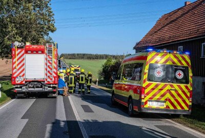 Update: Crash mit mehreren Fahrzeugen bei Löbau - Elfjähriger Beifahrer verletzt - Aktuell liegen keine Angaben über die Anzahl der verletzten Personen vor. Foto: xcitepress